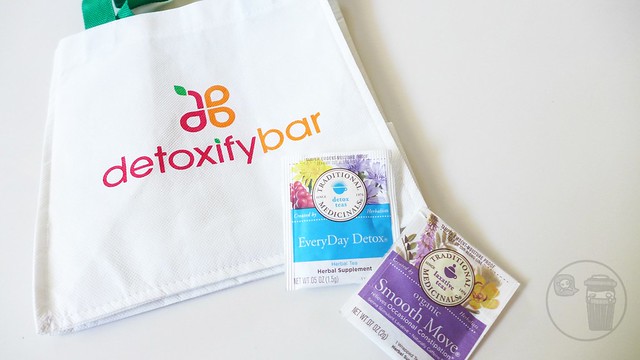 juice cleanse with detoxify bar