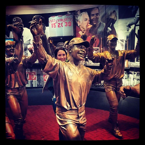 @genmae5 and The Big Red Machine celebrate at the Reds Hall of Fame...