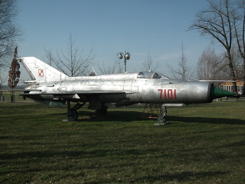7101 Mikoyan-Gurevich MiG-21 PFM Wroclaw-Zereniki 17-03-15