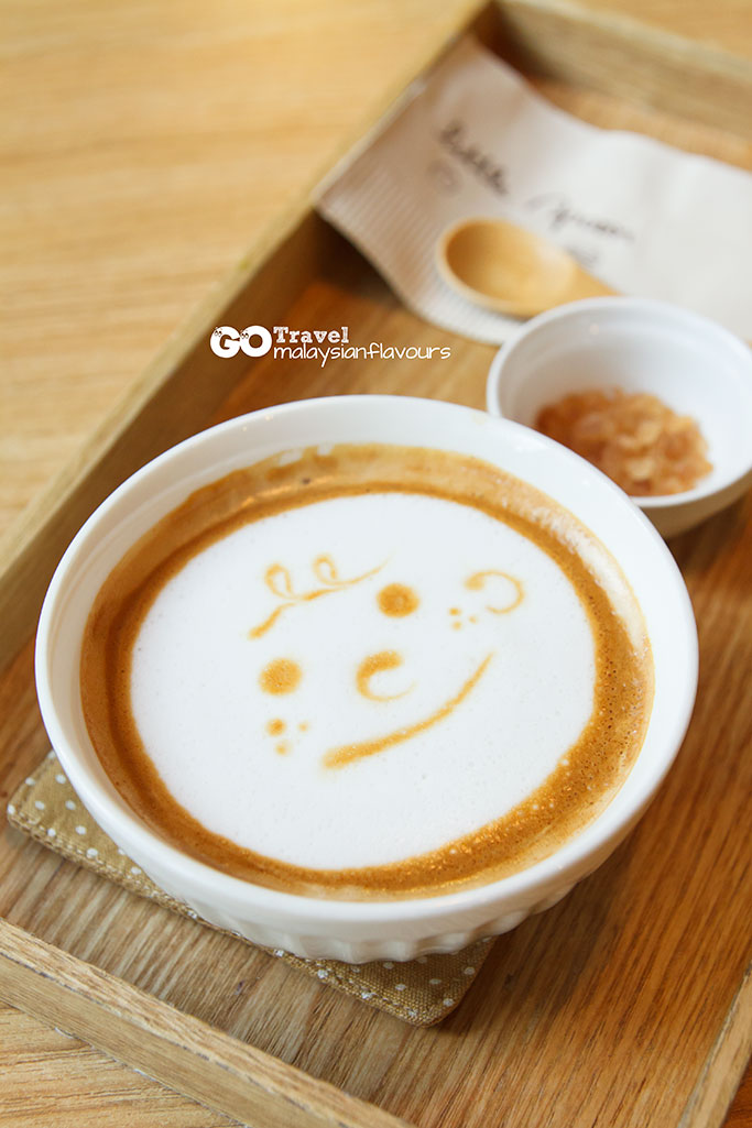 bangkok-3d2n-cafe-little-spoon-bts-asok-bangkok-smiley-latte-in-a-bowl