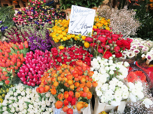 World Markets - columbia-road-flower-market2