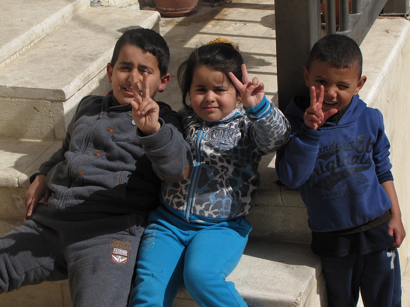 More kids, Karak