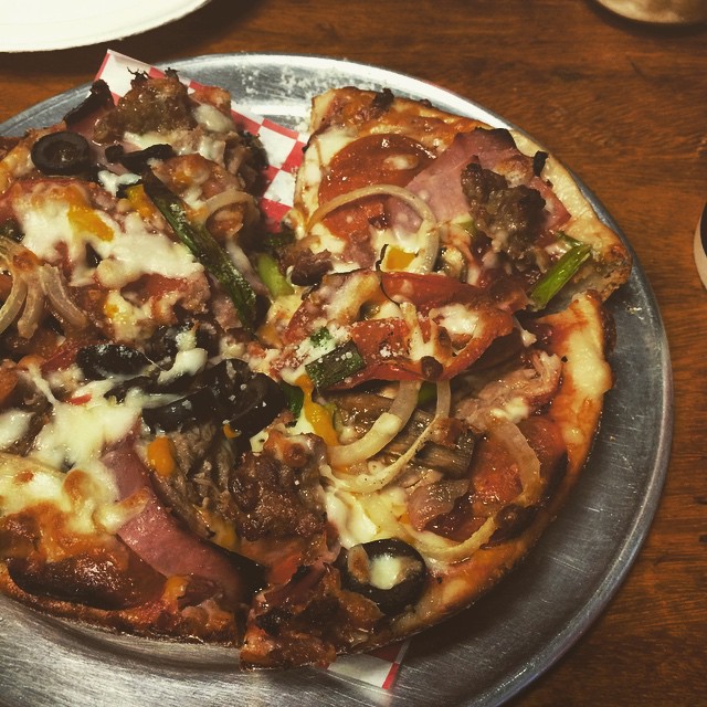 Get in mah belleh 😂😲🎉 #Bigkahunapizza