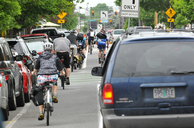 Bike traffic on N Williams Ave-16.jpg