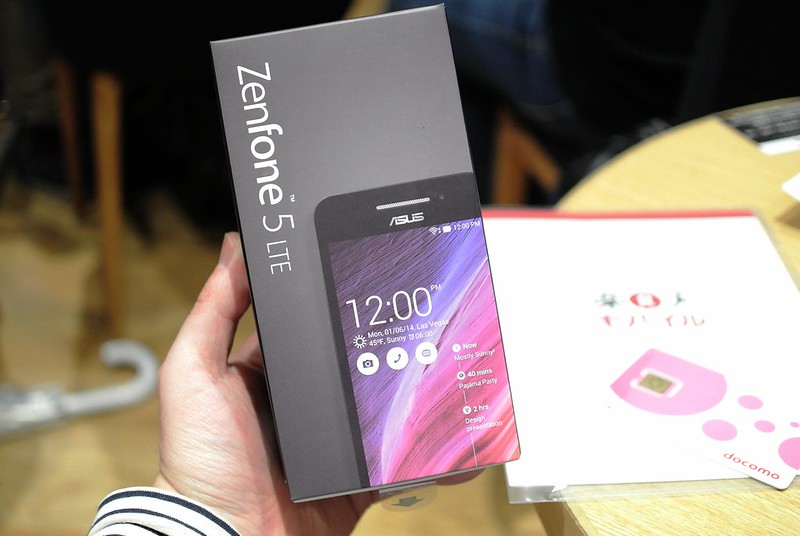 ZenFone 5＆1年間のデータ料金を無料でモニター参加できる！