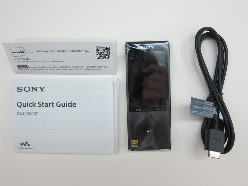 Sony NWZ-A15 - Box Contents