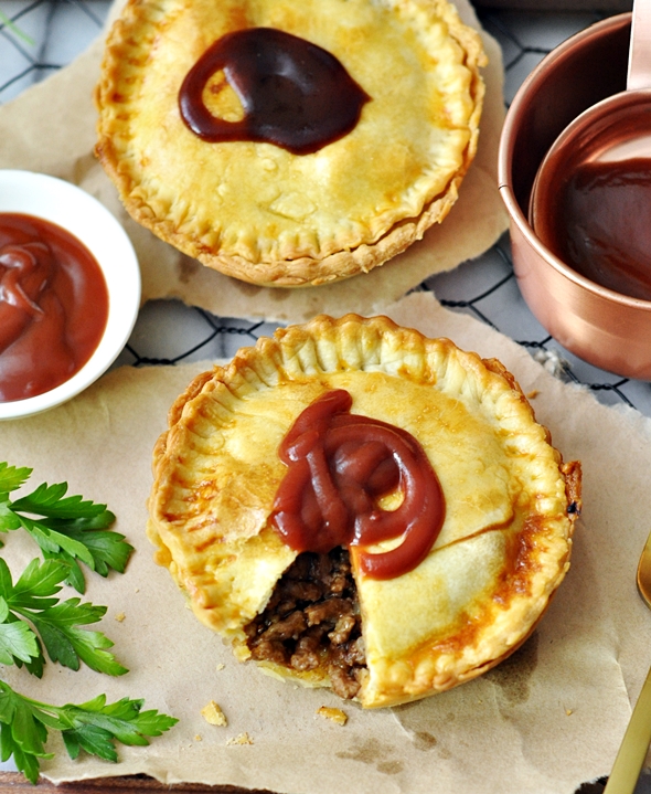Australian Meat Pie Recipe with Olive Oil Shortcrust Pastry (Dairy Free Recipe) | www.fussfreecooking.com