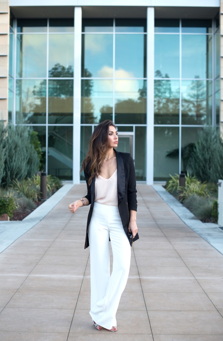 Thoughtful Missfit, fashion is a party, fashion blogger, personal style blog, outfit inspiratie, fashion is a party, minimalistische stijl, minimalistische fashion blogger, maxi dress, overknee boots, boyfriend jeans, camel coat