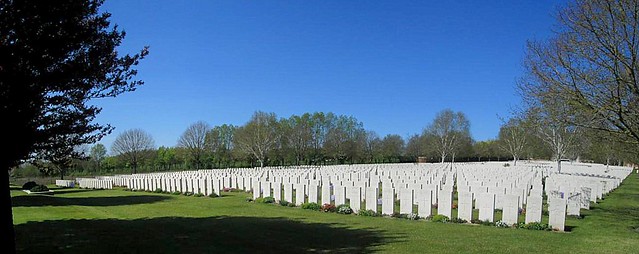 Hooge Crater Cemetery Panorama of Graves