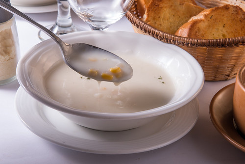 高雄50年牛排老店，新國際西餐廳堅持的傳統美味料理 (16)玉米濃湯