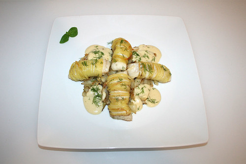 43 - Zander filet coated in potatoes with fennel & mustard sauce - Served / Zanderfilet im Kartoffelspaghettimantel mit Fenchelgemüse & Senfsauce  - Serviert