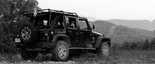 park blackandwhite monochrome jeep offroad weekend monochromatic wheeling jk memorialday offroading hotsprings wrangler orv arkasas jku superlift jeepfreaks