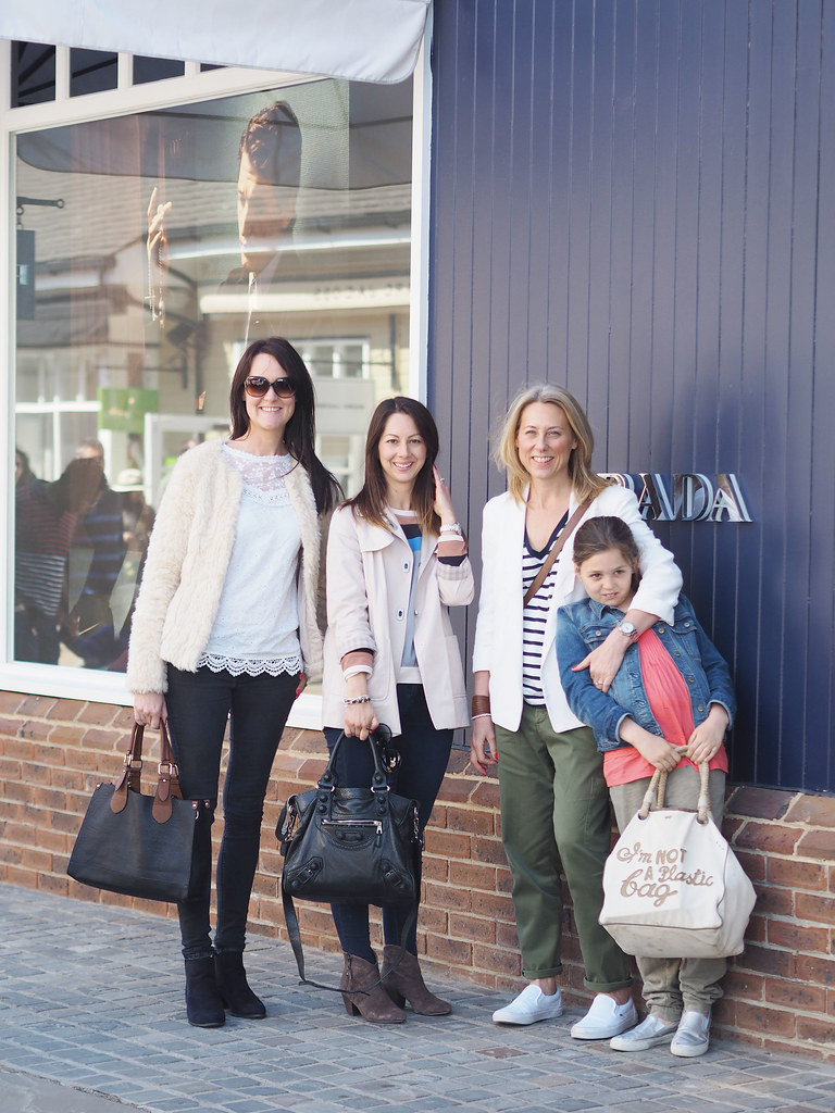 bicester-group_photo1