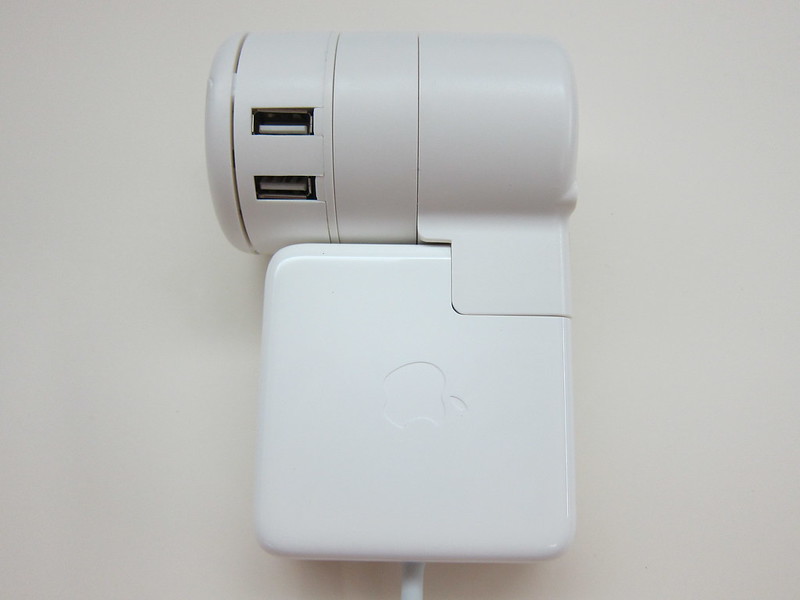 Twist Plus Word Charging Station - With MagSafe Power Adapter