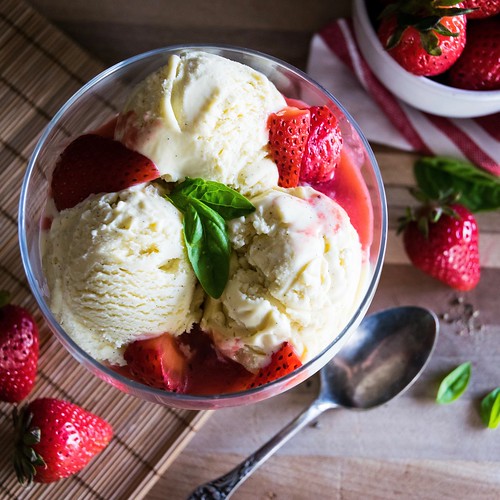 vanilla cream velvety basil rhubarb strawberry sauce ice