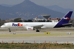 FedEx B757-23A (SF) N918FD BCN 01/03/2015