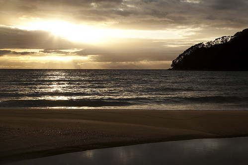 ocean new beach sunrise walks hiking great adventure zealand abel tasman