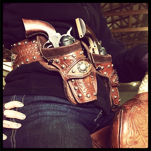 Borrow holsters for the day #cowboymountedshooting