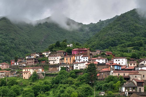 pueblo asturias casas aldea aller ríonegro murias moreda