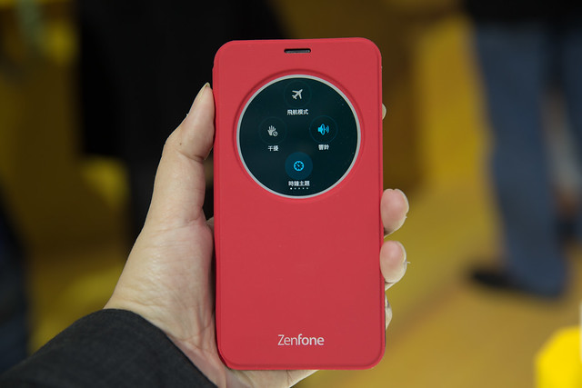 ZenFone 2 全球首賣千人嘉年華，阿輝也報導 (附中華遠傳台星方案) @3C 達人廖阿輝
