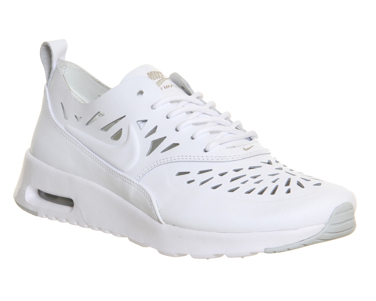 Nike Air Max Thea Cut Out Grey, nike air max thea, nike air max thea cut out, office shoes, witte sneakers, white trainers, nike sneakers, exclusieve nike sneakers, fashion blogger, fashion is a party
