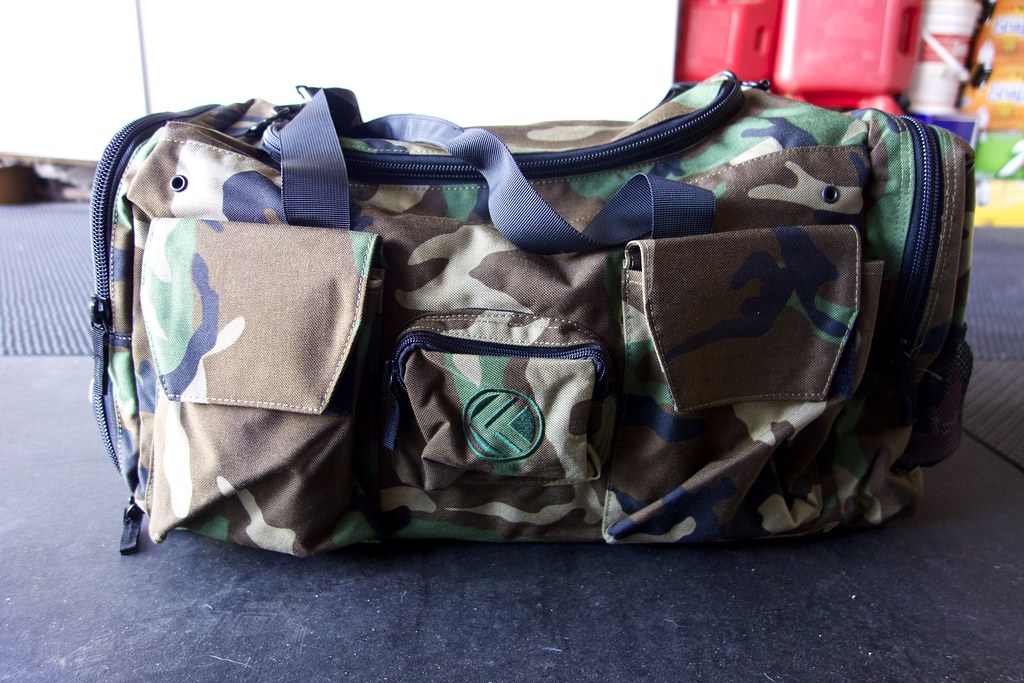 Military Spec Nylon- Heavy Duty Steel Buckles Heavy Duty and Water-Resistant Duffle Bag 18” x 11” x 11” King Kong Junior Kong Original Nylon Gym Bag 