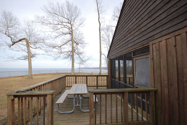 Cabin 24 at Westmoreland State Park has an ideal location and beautiful view over the Potomac River