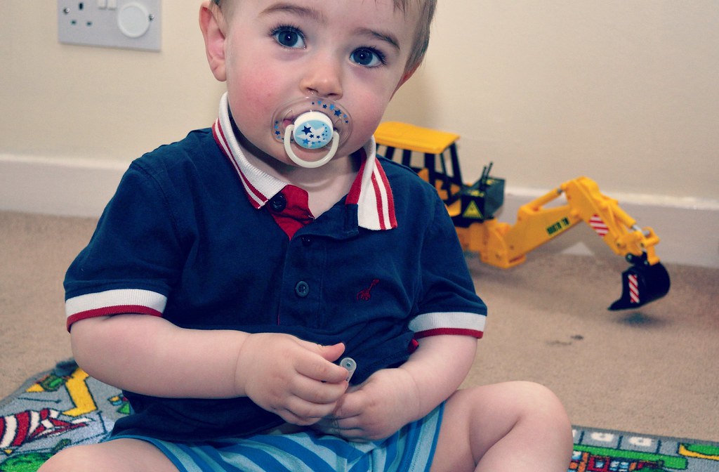 1 year old David doing his insulin injection - type 1 diabetes