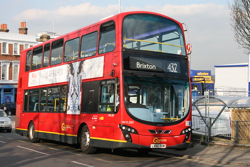 London General WVL380 on Route 432, Anerley Station