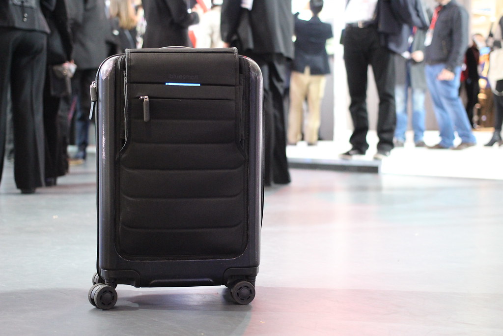 Bluesmart connected carry-on