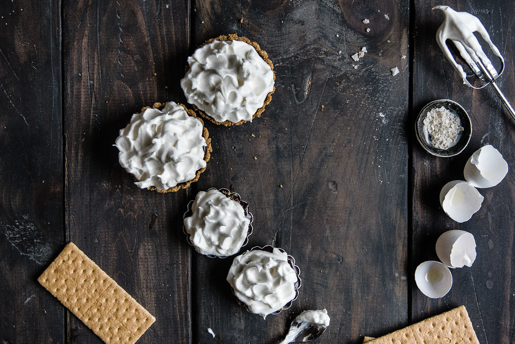 chocolate whiskey meringue tarts | two red bowls