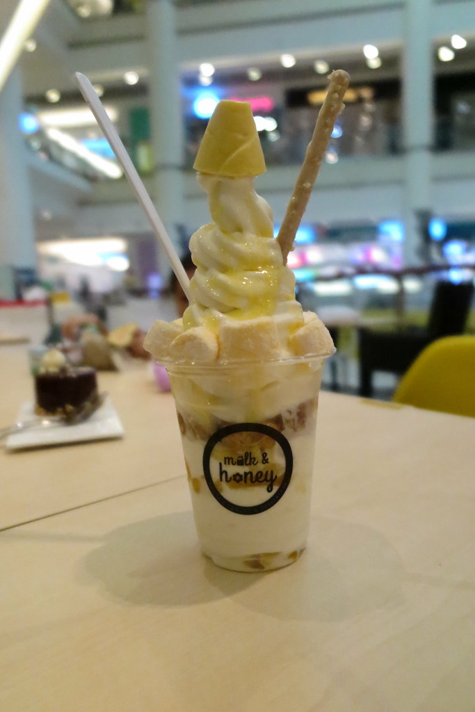 Artisan Yogurt and Dessert at Milk & Honey, City Square Mall