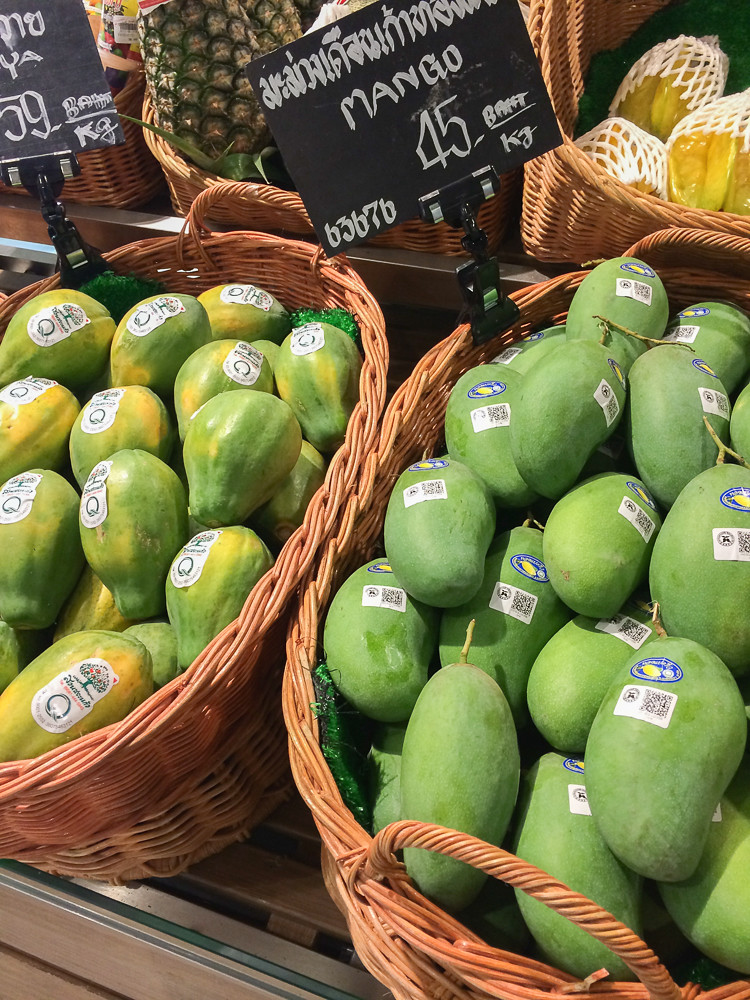green mango and green papaya