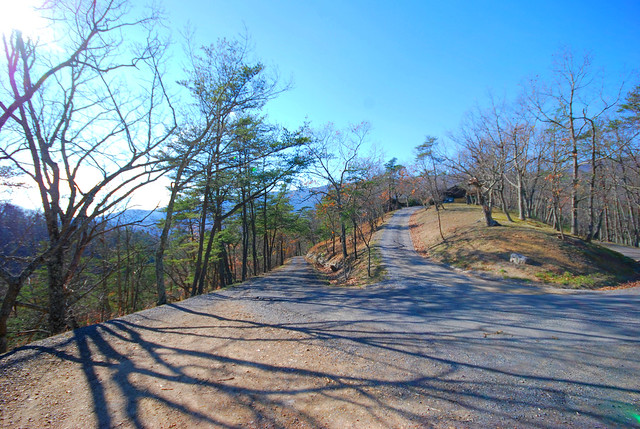 A one-of-a-kind drive up to Douthat Lodge with views of Douthat State Park and Alleghenies