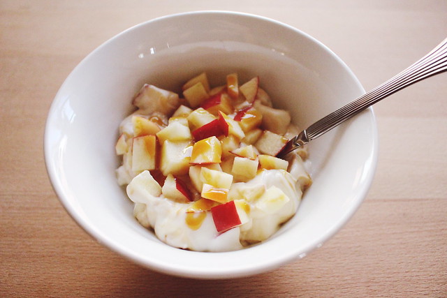 greek yogurt 52 ways: no. 6 caramel apple