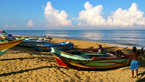 indianocean fishingboats sandybeaches srilankaholiday srilankapictures srilankaphotos srilankaimages srilankabeaches tropicalislandholiday