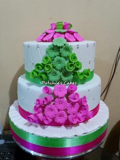 Pretty Cake by Lhen De Castro Tercias of Potchie's Cakes and Events