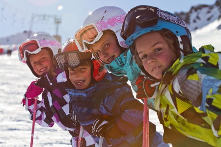 Děti na lyžích očima praxe (5) - správný výběr lyžařské výbavy pro děti