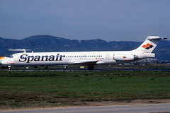 Spanair MD-83 EC-HFP BCN 11/03/2001