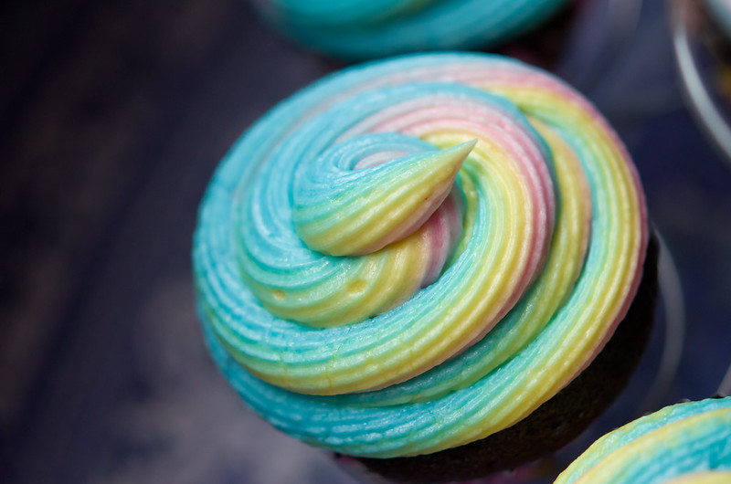rainbow cupcakes!