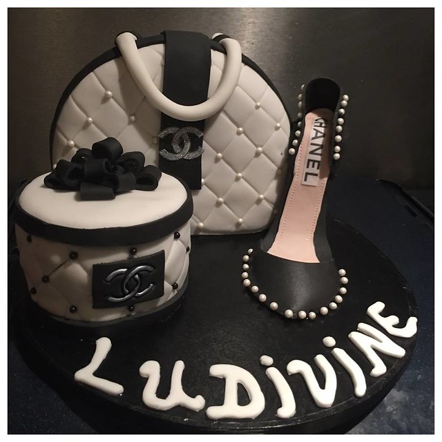 Luxury Cake by Kelly Koolenn of Cake design by Kelly