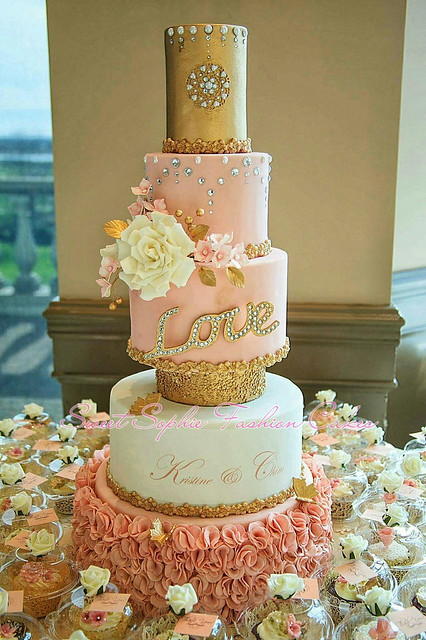 Vanessa Carpio's Lovely Wedding Cake
