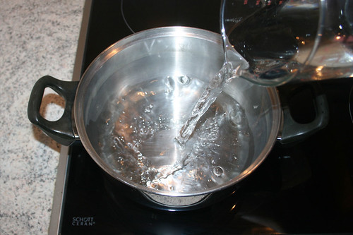 14 - Wasser aufsetzen / Bring water to a boil