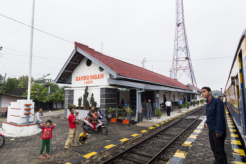 station train indonesia railway kai stasiun kereta rel jawatengah grobogan gambringan