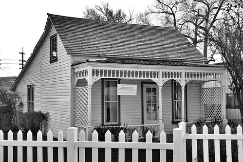 bw usa white house fence nikon small wyoming kemmerer d7100 jcpenneyhome