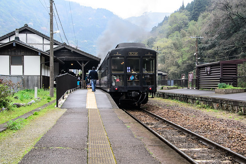 train steam sl sakura locomotive kumamoto kyushu hitoyoshi