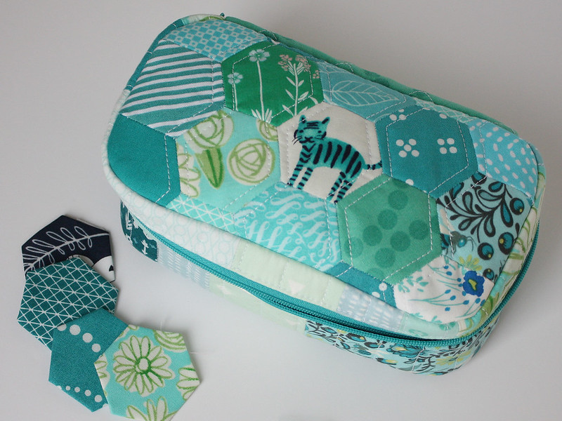 Quilted Tiny Box Zippy Tutorial