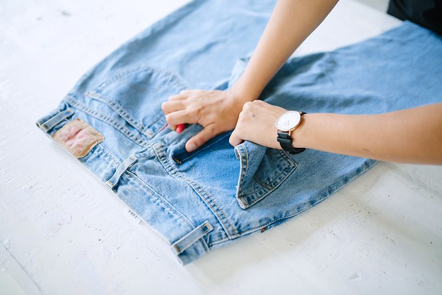DIY Deconstructed Jeans | Collective Gen