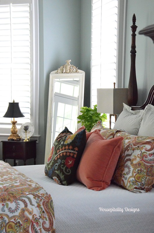 Master Bedroom-Housepitality Designs