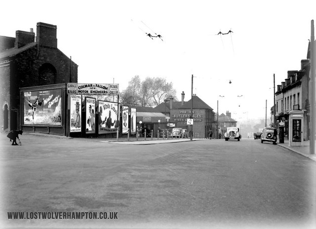 1940s - Looking down North Street from Molineux Fold the Fox can be seen on the bottom left.